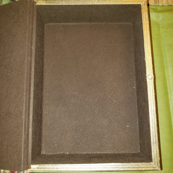 A Joyful Christmas Faux Book / Stash Box - Vintage Santa - Picture 3 of 10